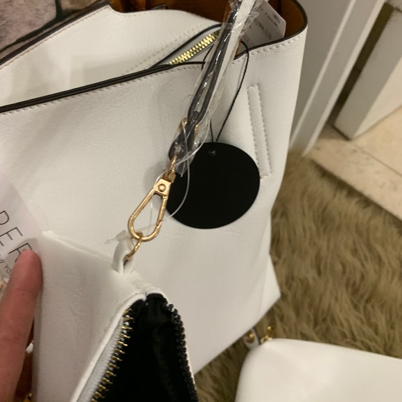 ⛔️SOLD⛔️Emperia genuine soft leather 3 pieces top zip tote - Picture 8 of 16